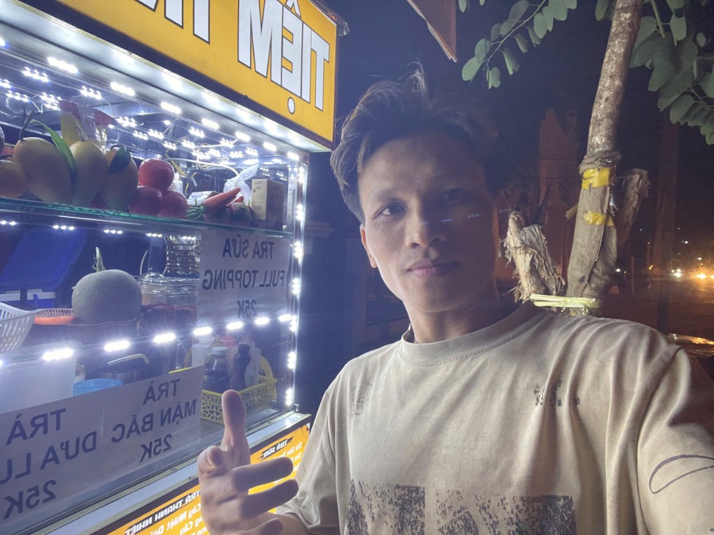 Chủ Tiệm Trà Hana